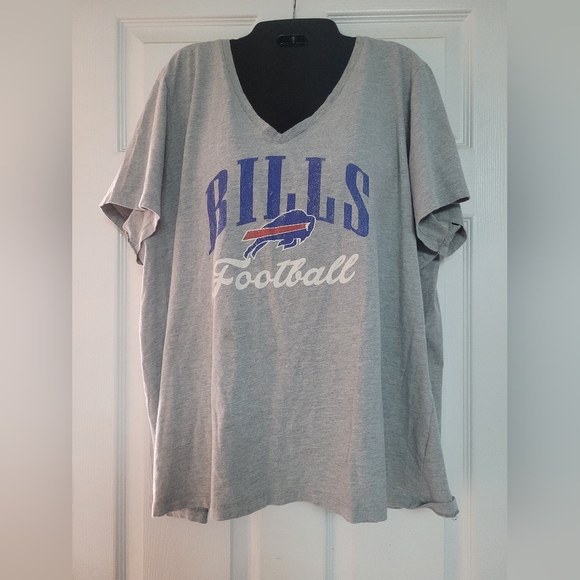Fanatics Tops - Gray Bills Football T-Shirt